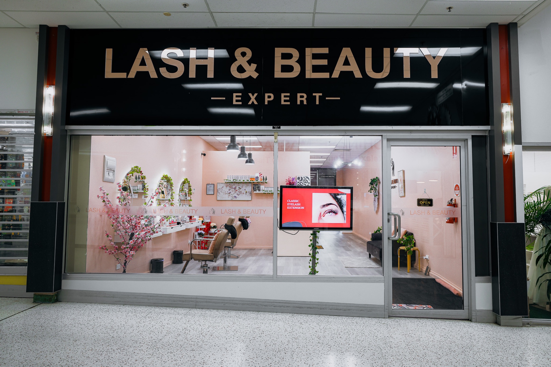 Lash and Beauty Expert at Kippax Fair